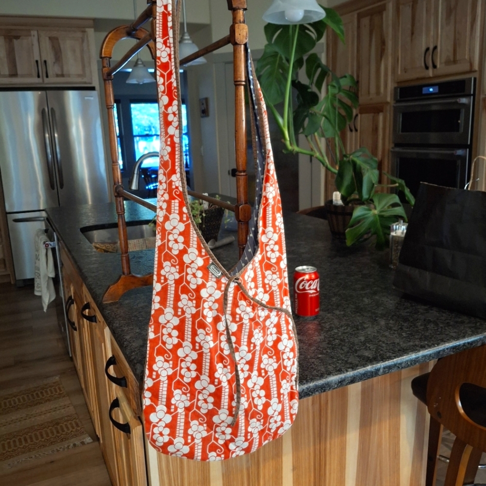 MOMO 100% Cotton Kristie Reversible Fabric Crossbody Hobo Slouchy Tote Bag